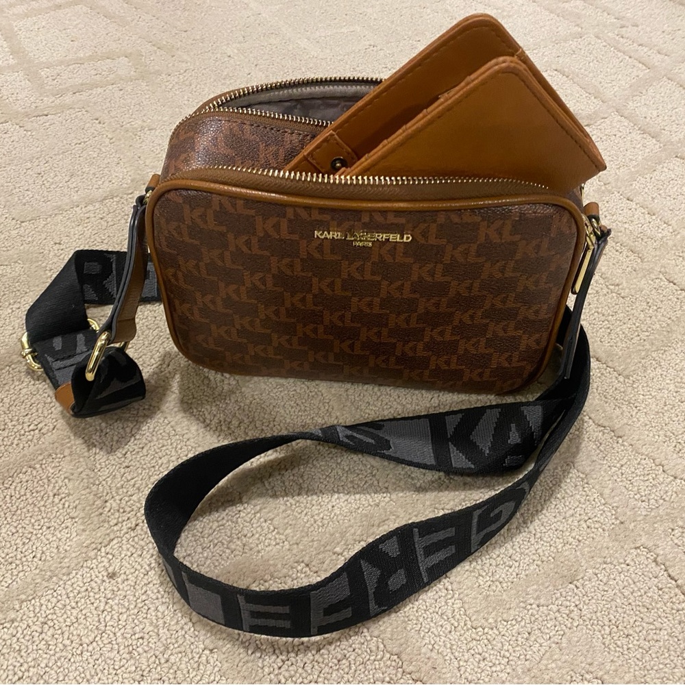 Karl Lagerfeld purse-great condition!